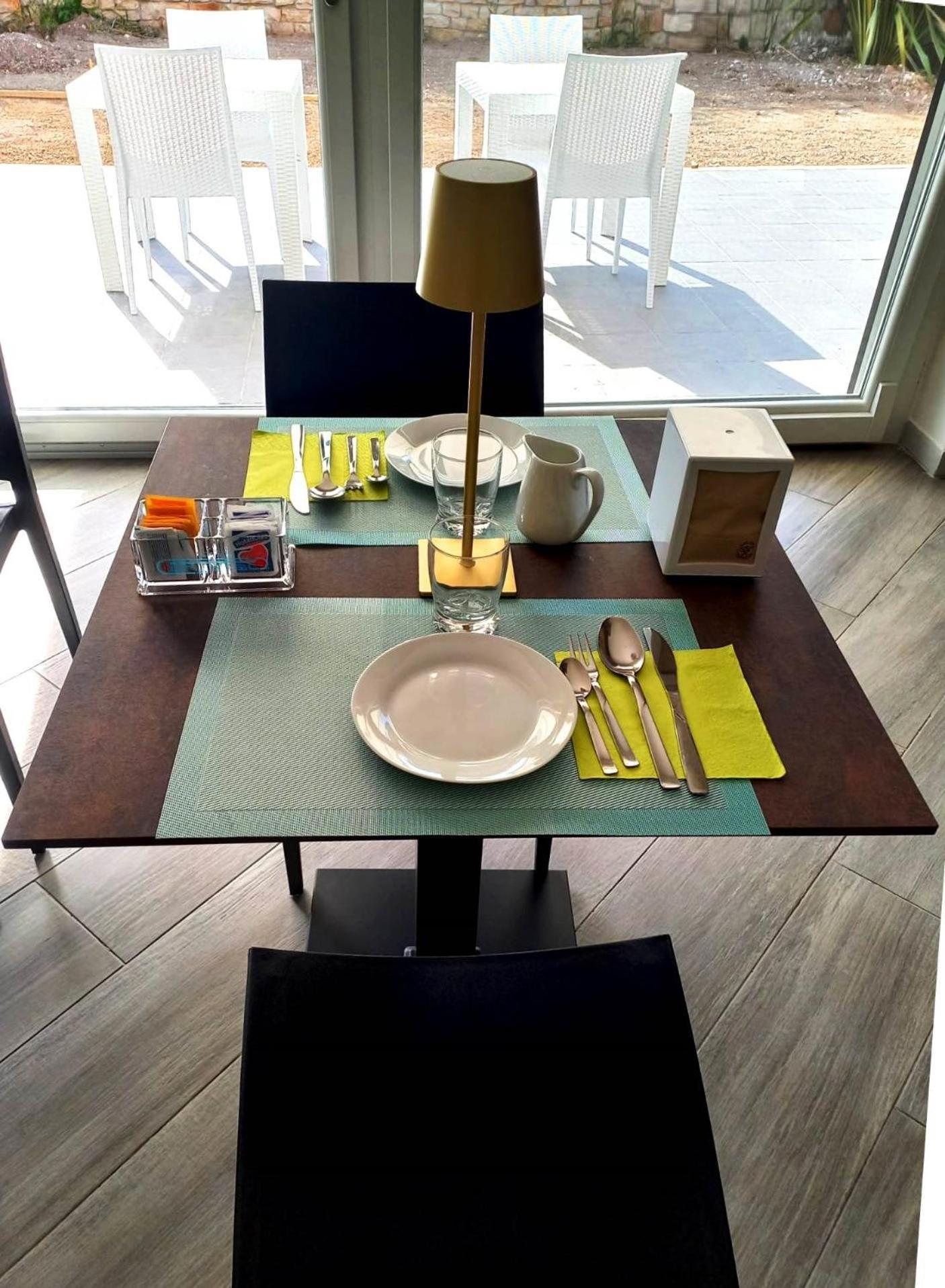 Bellatmosfera Bed & Breakfast Trani Bagian luar foto